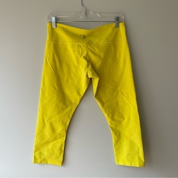 Lululemon Leggings 6 Wunder Under Crop Capri Stripe Sizzle Yellow Activewear Gym - Picture 4 of 4